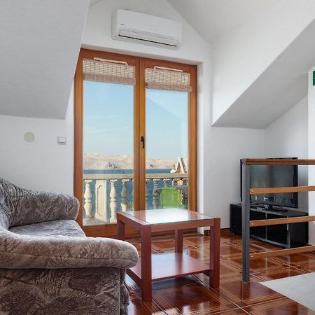Apartament Manda Karlobag Zewnętrze zdjęcie