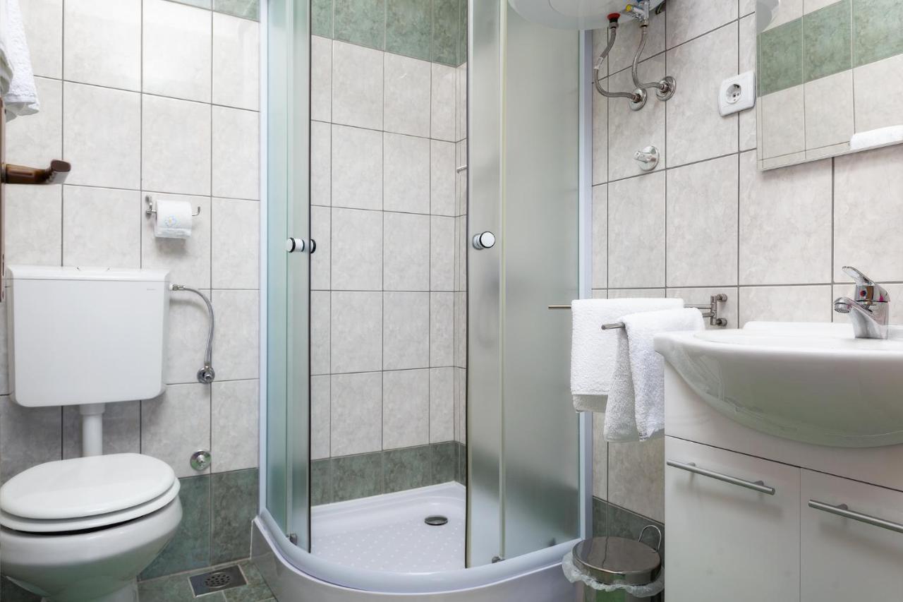 Apartament Manda Karlobag Zewnętrze zdjęcie